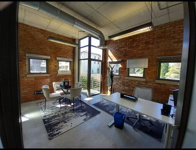 241M² OFFICE TO LET IN BRYANSTON